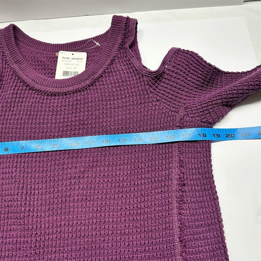 Free People Sweater Womens XS Purple Waffle Knit Cold Shoulder Tunic Top NWT - Picture 12 of 14